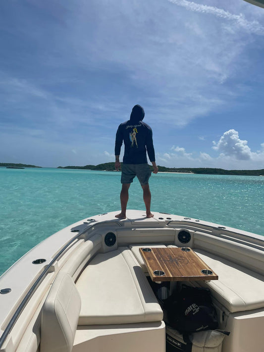 The Art of Single Engine Boat Docking: Preserving Your Teak Boat Table